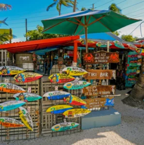 ROBBIE'S TROPICAL OPEN AIR MARKET