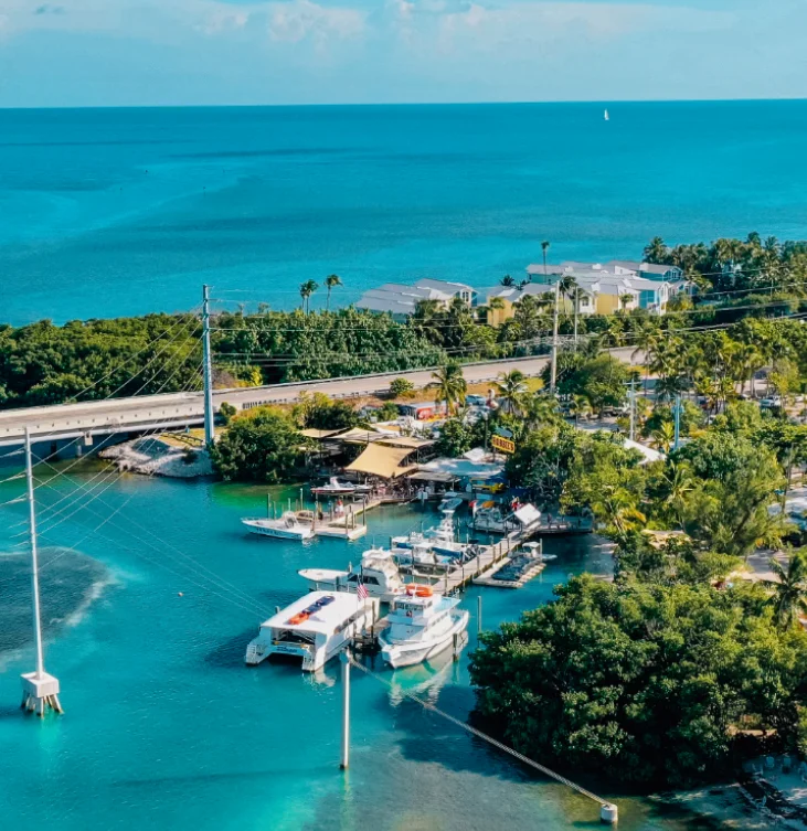 Welcome to Robbies of Islamorada Careers